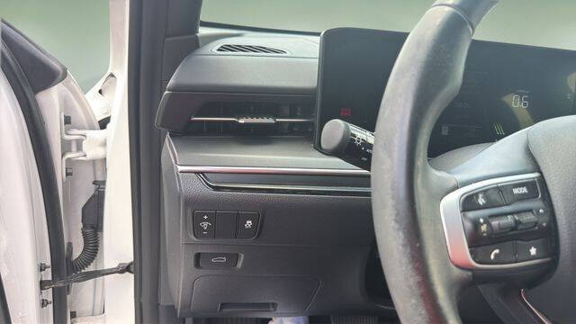 2025 Kia K5