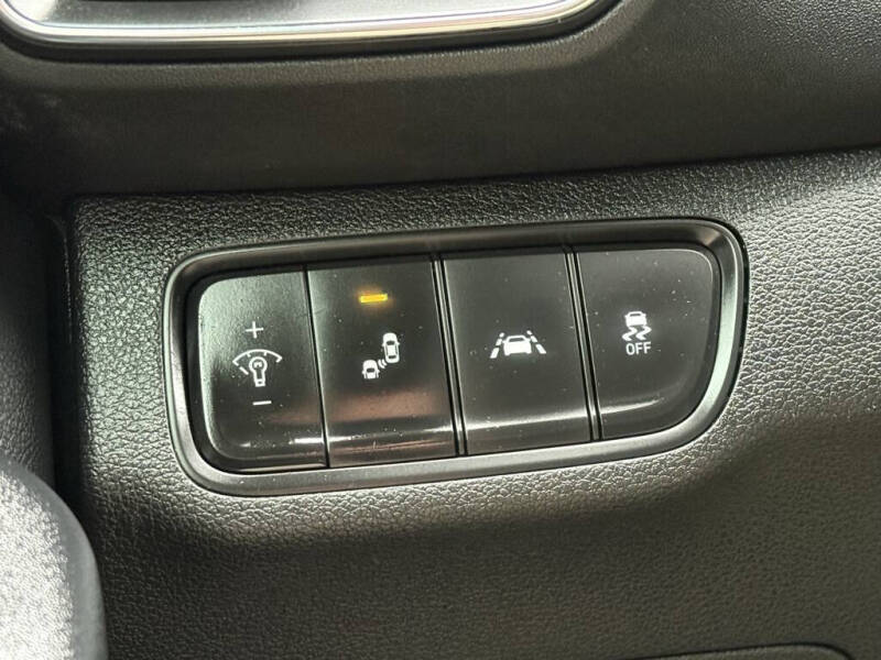 2019 Hyundai Santa Fe SE 2.4L