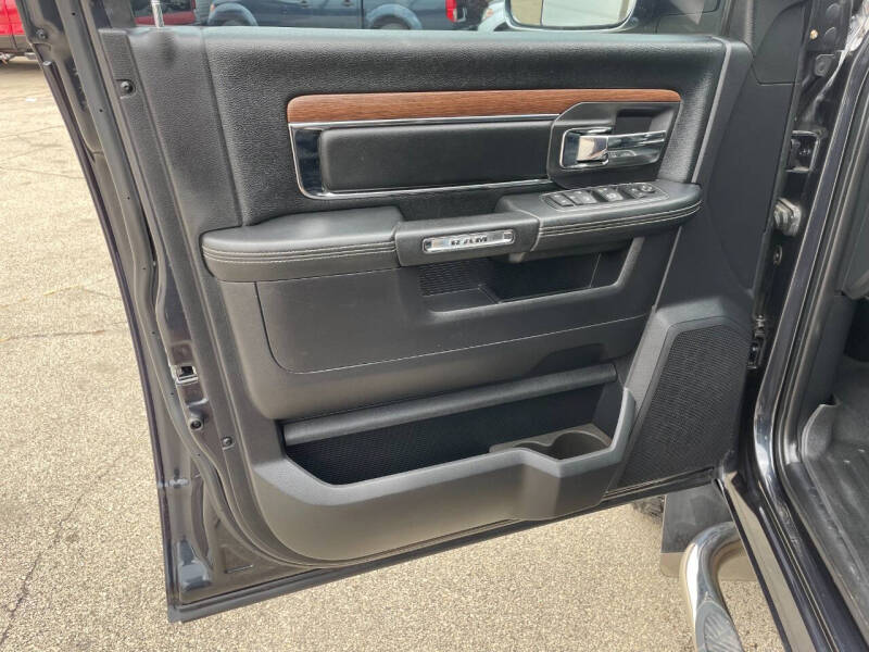 2016 RAM 3500 Laramie