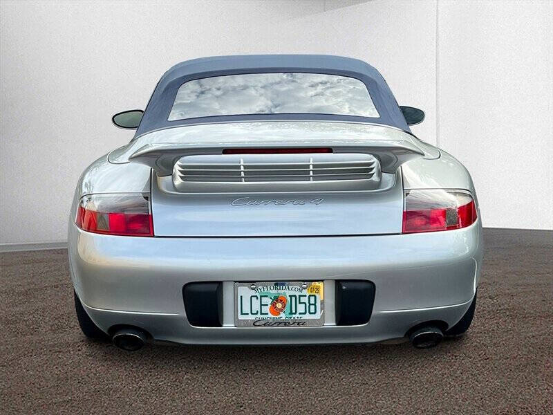 2001 Porsche 911 Carrera photo 4