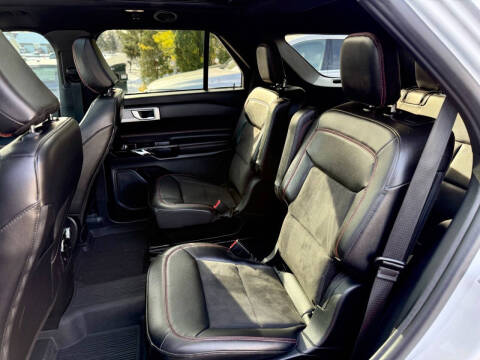 2023 Ford Explorer ST-Line