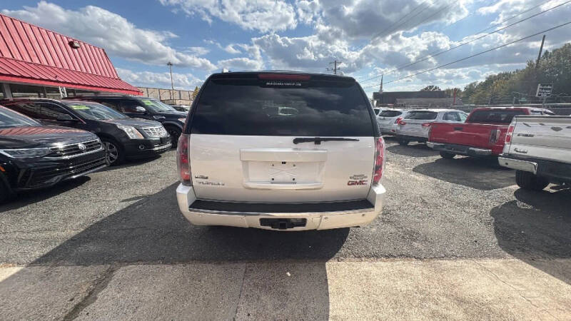 2012 GMC Yukon Denali
