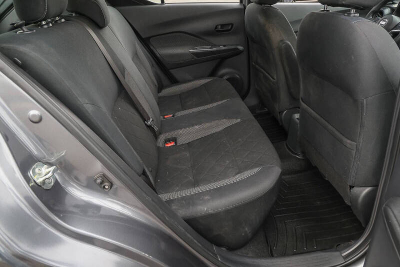 2019 Nissan Kicks S