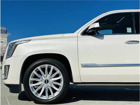 2015 Cadillac Escalade ESV Premium