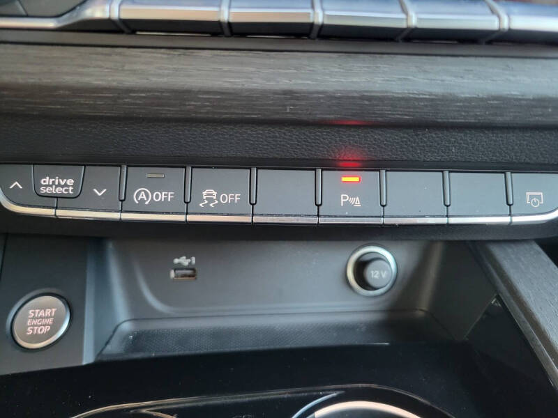 2024 Audi A4 quattro S line Prem Plus 45 TFSI