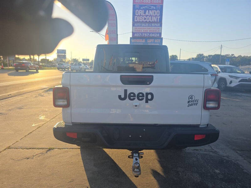 2021 Jeep Gladiator Sport
