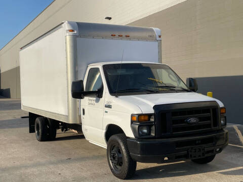 2017 Ford E-Series E-350 SD