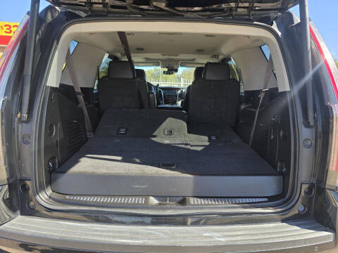 2017 Cadillac Escalade Luxury