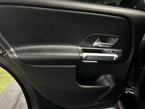 2021 Mercedes-Benz GLB GLB 250