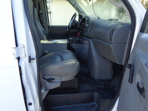 2006 Ford E-Series E-350 SD