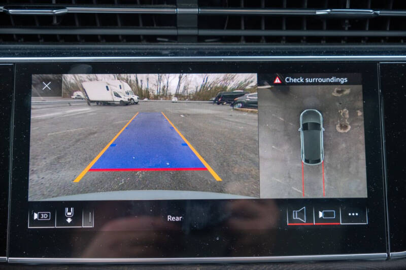 2020 Audi Q8 quattro Premium Plus 55 TFSI