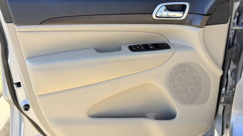 2017 Jeep Grand Cherokee Laredo