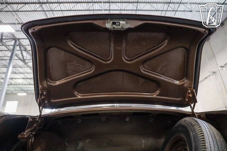 1954 Ford Crestline
