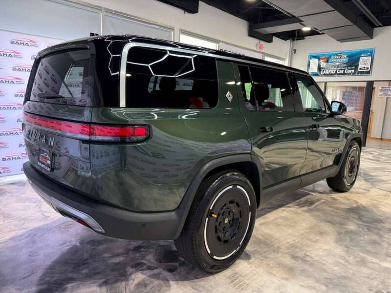 2025 Rivian R1S