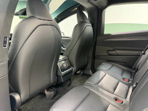 2023 Tesla Model X Standard Range