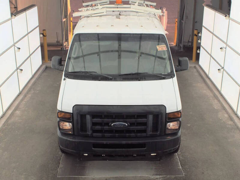 2011 Ford E-Series E-250