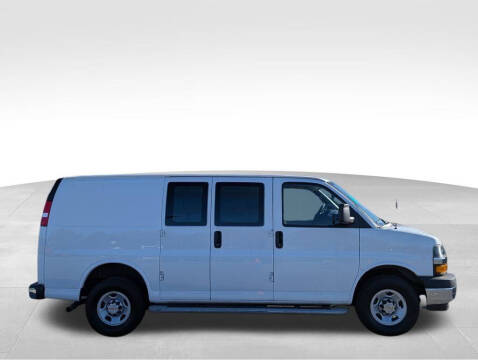 2024 Chevrolet Express 2500