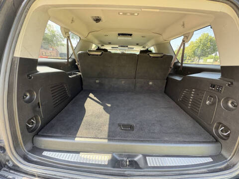 2017 GMC Yukon XL SLT