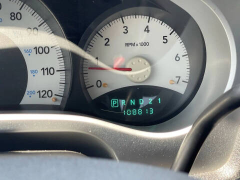 2009 Mitsubishi Raider LS