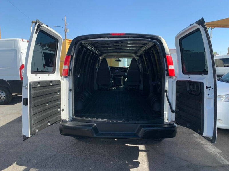 2018 Chevrolet Express 2500