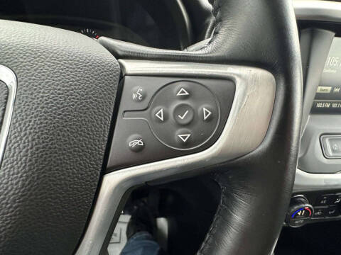 2017 GMC Acadia SLE-2