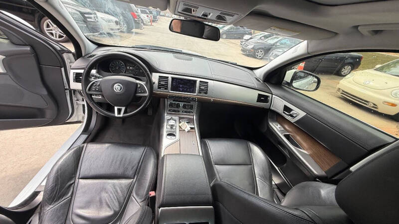2013 Jaguar XF 2.0T