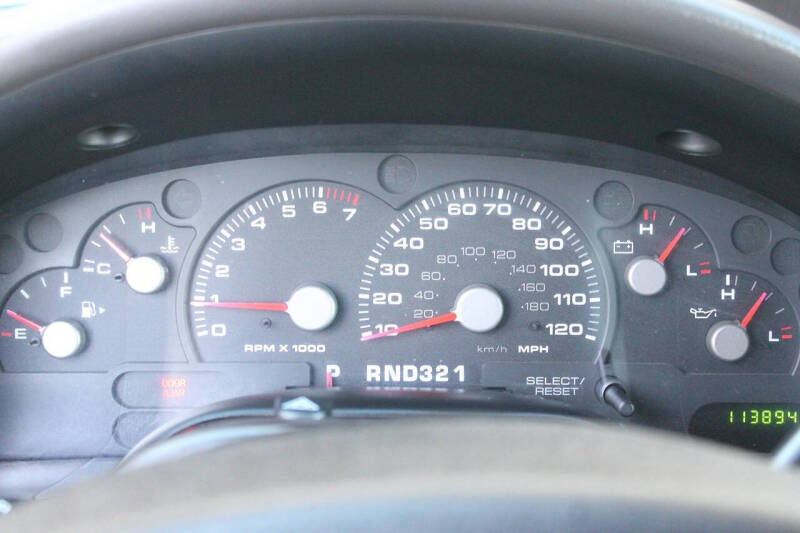 2003 Ford Explorer XLS