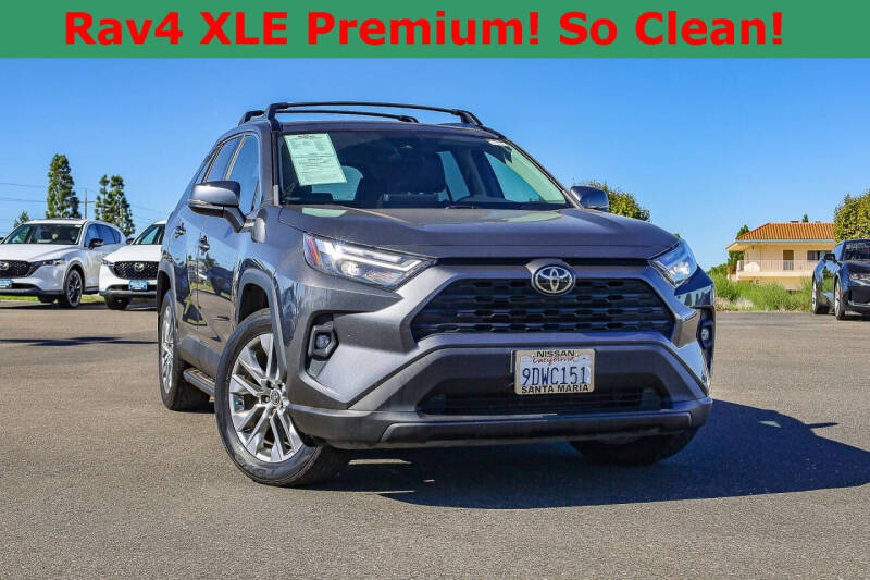 2022 Toyota RAV4 XLE Premium's photo