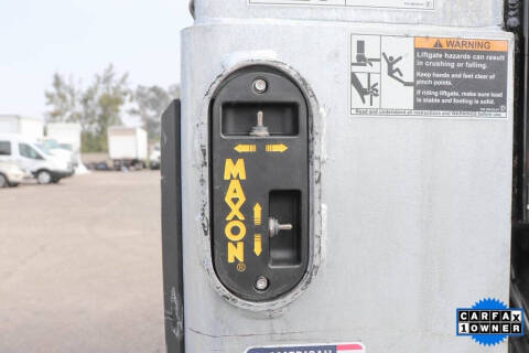 2018 Freightliner M2 106