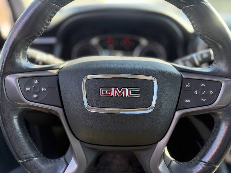 2020 GMC Acadia AT4