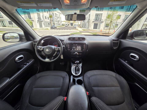 2019 Kia Soul +