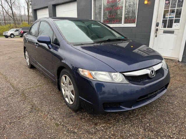 2009 Honda Civic for sale at ROUTE 8 AUTO SALES LLC in Peninsula, OH