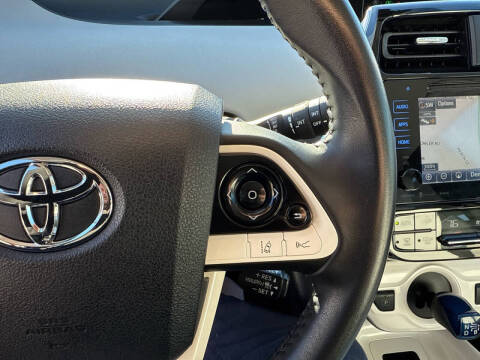 2017 Toyota Prius Three Touring