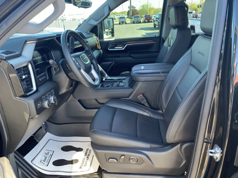 2025 GMC Sierra 2500HD Denali