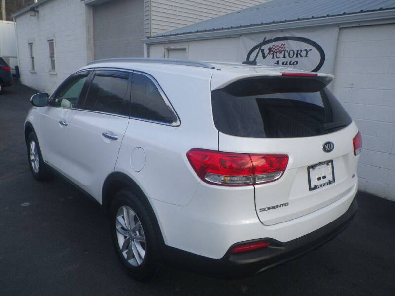 2017 Kia Sorento LX