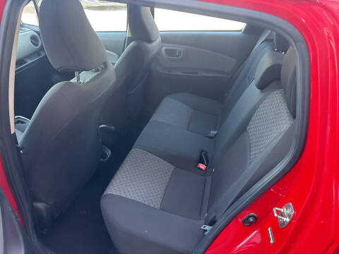 2015 Toyota Yaris 5-Door L