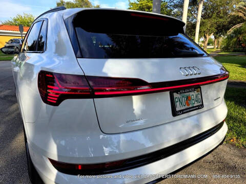 2021 Audi e-tron quattro Premium