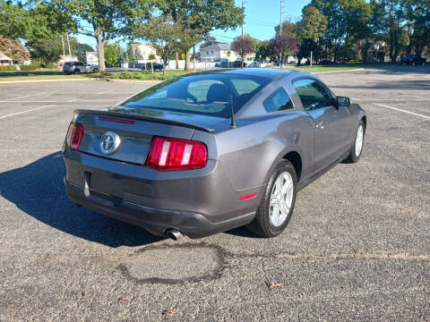 2010 Ford Mustang V6