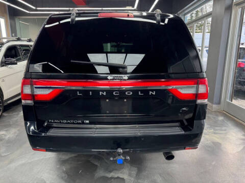 2017 Lincoln Navigator L Select