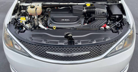 2017 Chrysler Pacifica Touring Plus