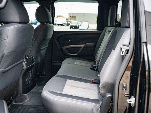 2024 Nissan Titan SV