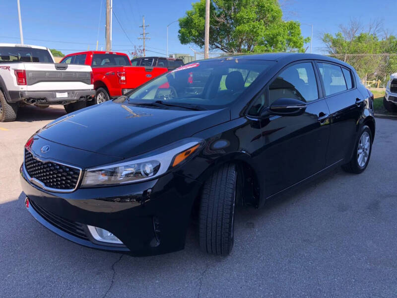 2017 Kia Forte5 LX
