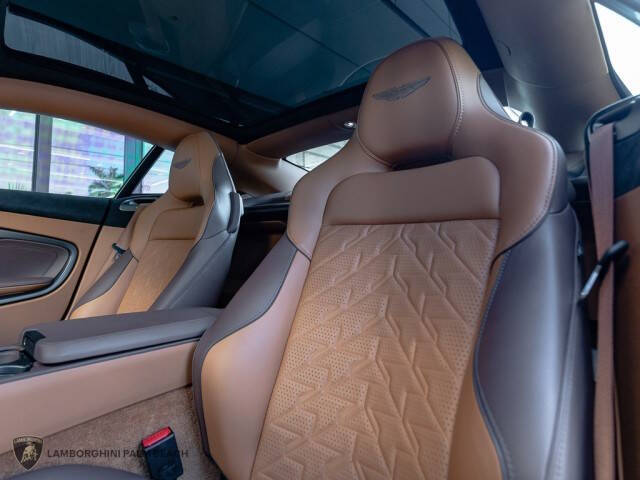 2025 Aston Martin Vanquish