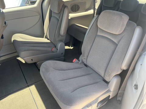 2005 Dodge Grand Caravan SXT