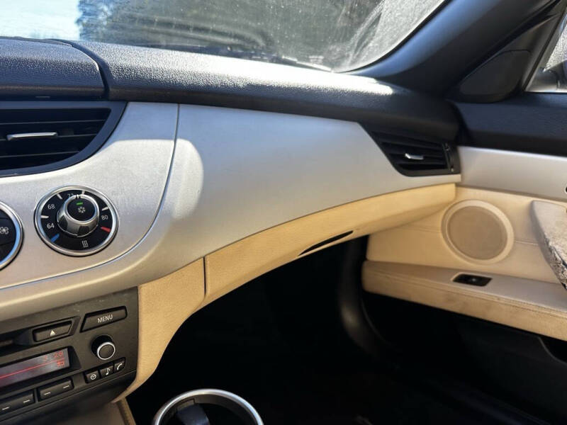 2011 BMW Z4 sDrive30i