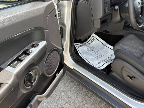 2008 Jeep Commander Sport