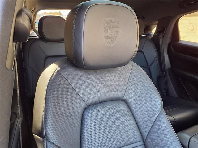 2020 Porsche Cayenne Coupe