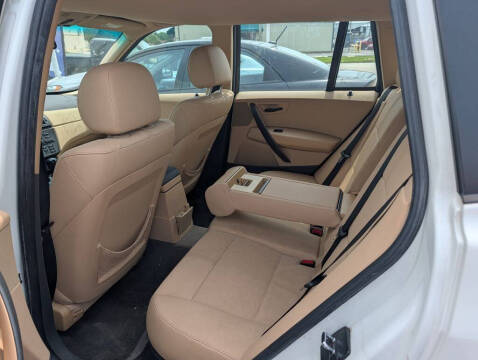 2004 BMW X3 3.0i