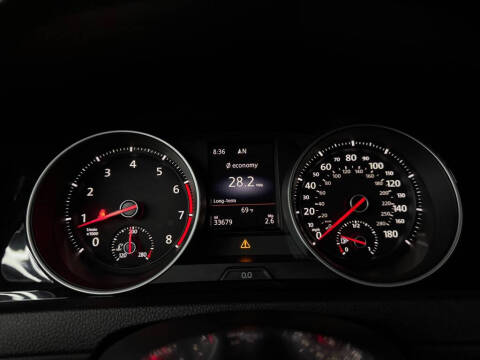 2020 Volkswagen Golf GTI SE