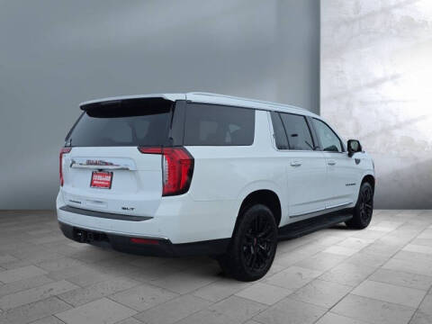2023 GMC Yukon XL SLT